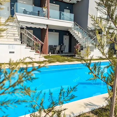 Lejlighed Ofrynio Luxury & Pool2